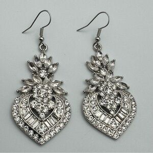 Gorgeous Silver Tone Crystal Heart Drop Earrings Sparkly Statement Dangles
